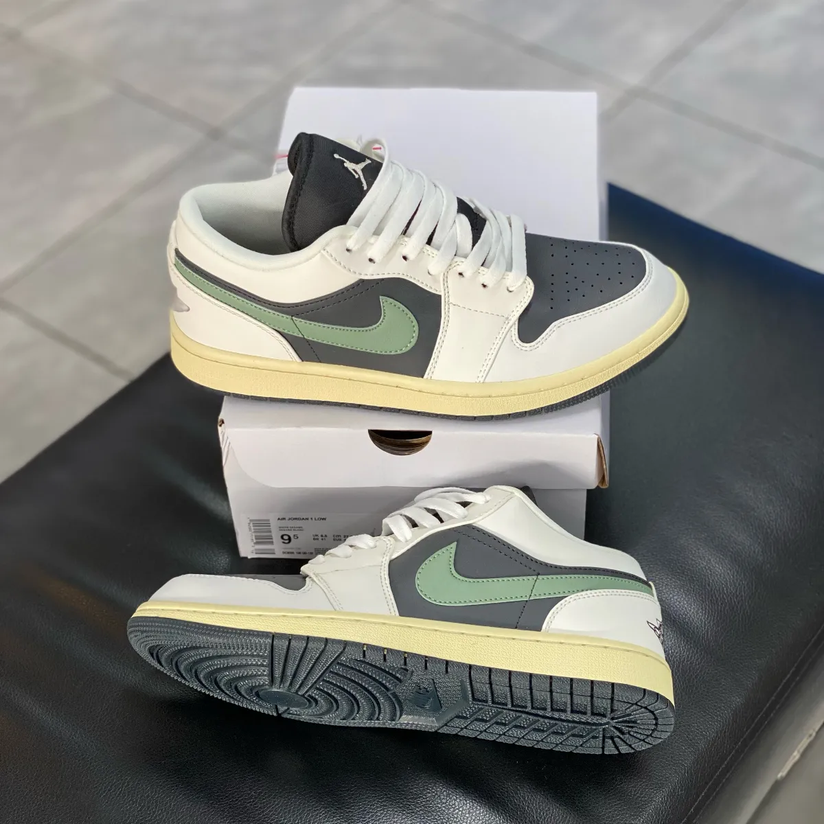 Air Jordan 1 Jade Smoke